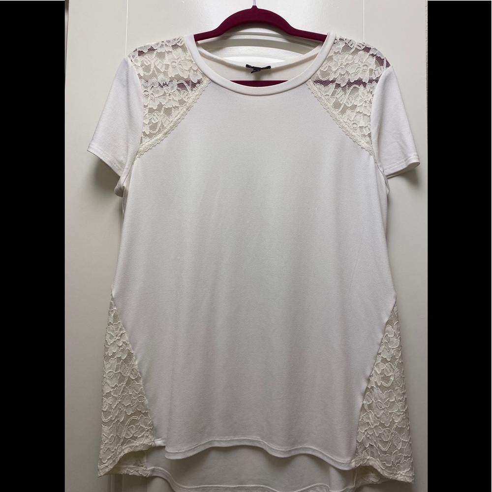 Express Lace Shoulder Top Large